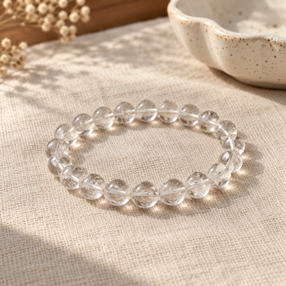 Pulseira de Quartzo Transparente — Pedra Natural — em ambiente