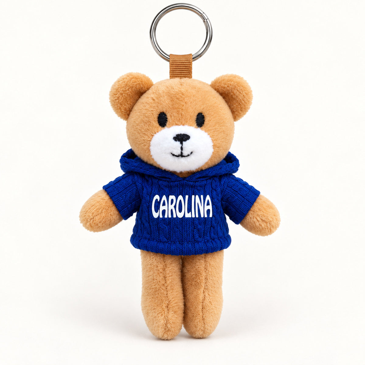 Ursinho Carolina — vista completa com argola, fundo branco