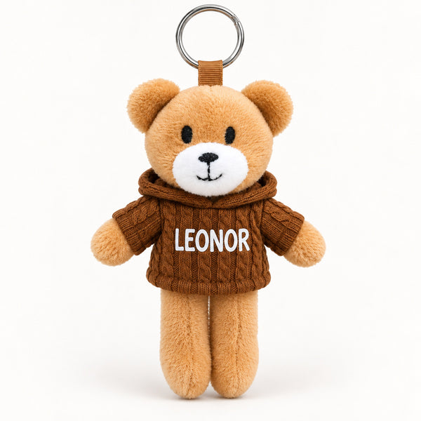 Ursinho Leonor — vista completa com argola, fundo branco
